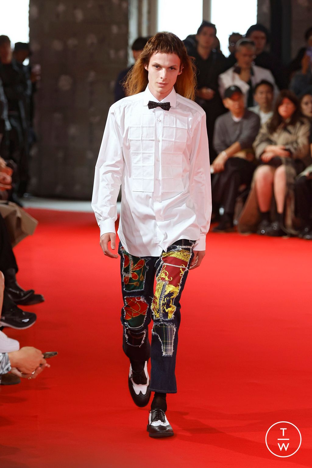 Fashion Week Paris Spring-Summer 2025 look 33 from the Junya Watanabe Man collection menswear
