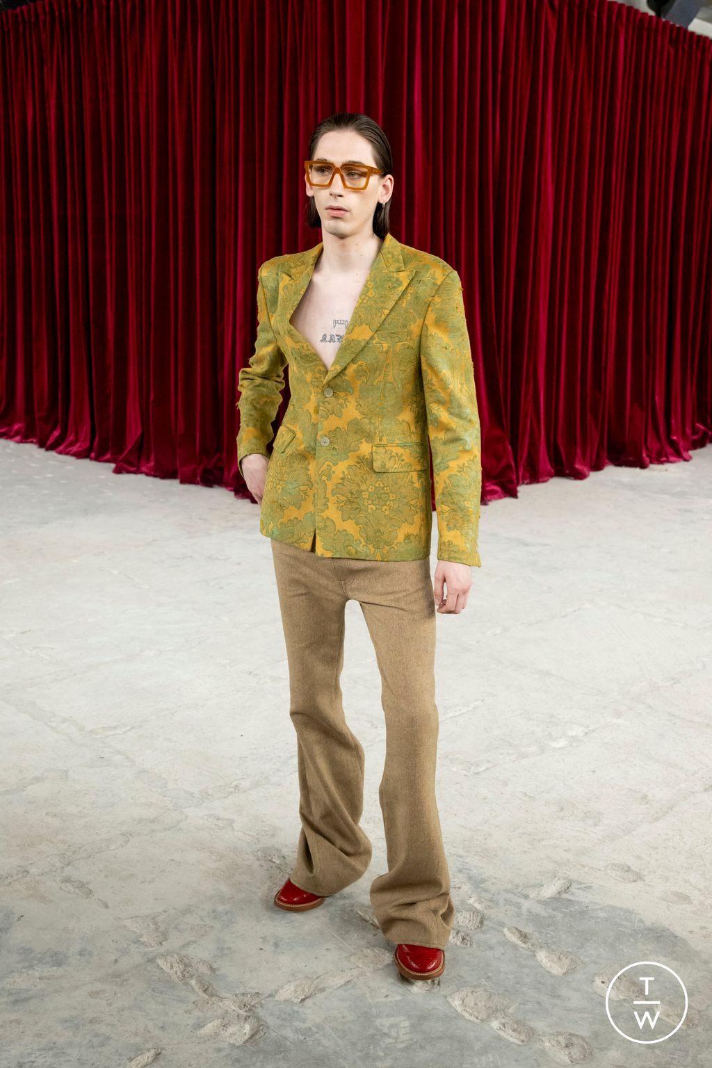 Fashion Week Paris Spring/Summer 2026 look 5 from the Junya Watanabe Man collection menswear