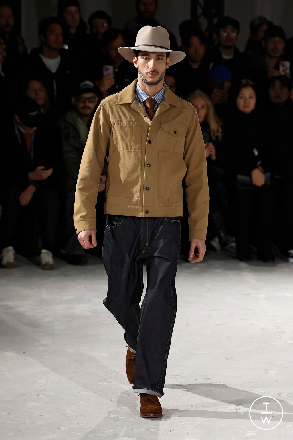 Fashion Week Paris Fall/Winter 2025 look 2 from the Junya Watanabe Man collection menswear