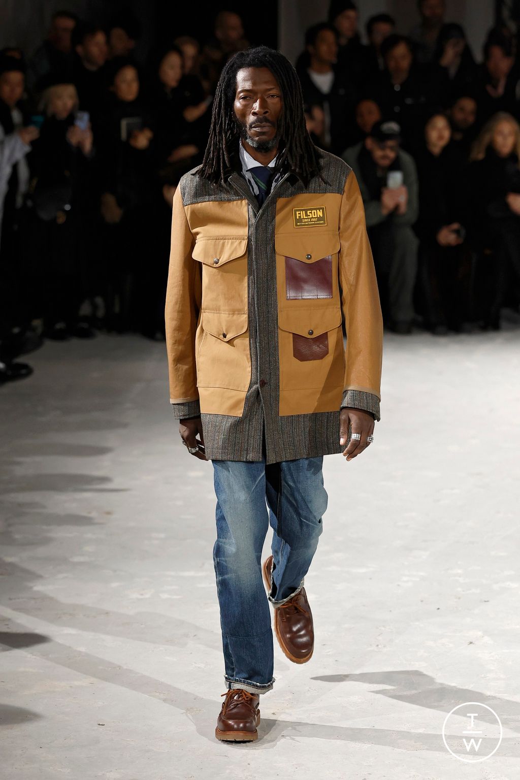 Fashion Week Paris Fall/Winter 2025 look 23 from the Junya Watanabe Man collection 男装
