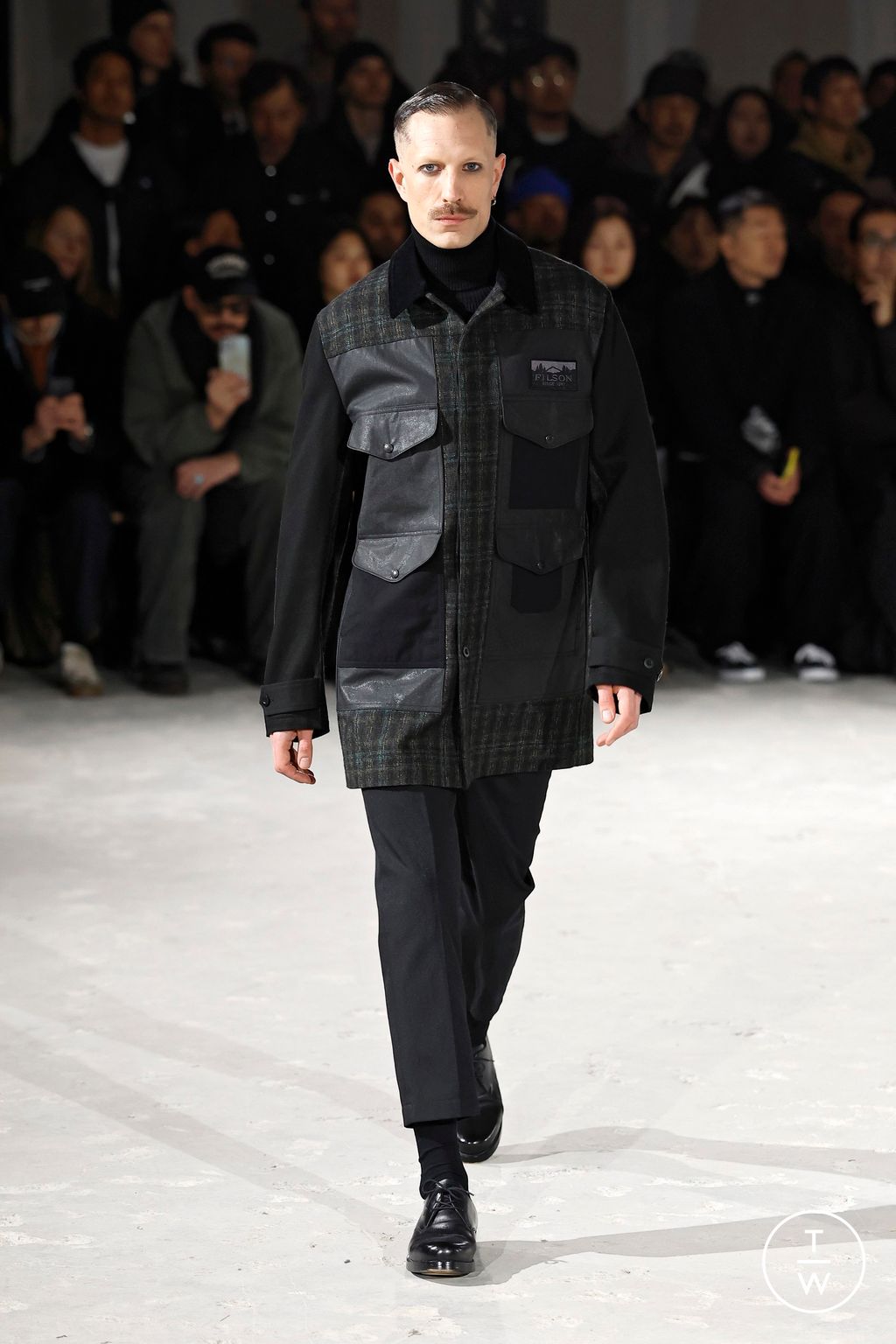 Fashion Week Paris Fall/Winter 2025 look 30 from the Junya Watanabe Man collection 男装