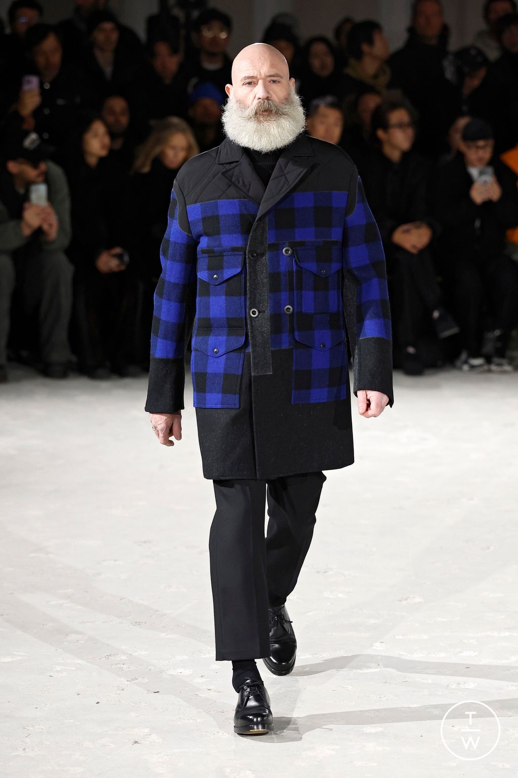 Fashion Week Paris Fall/Winter 2025 look 33 from the Junya Watanabe Man collection 男装