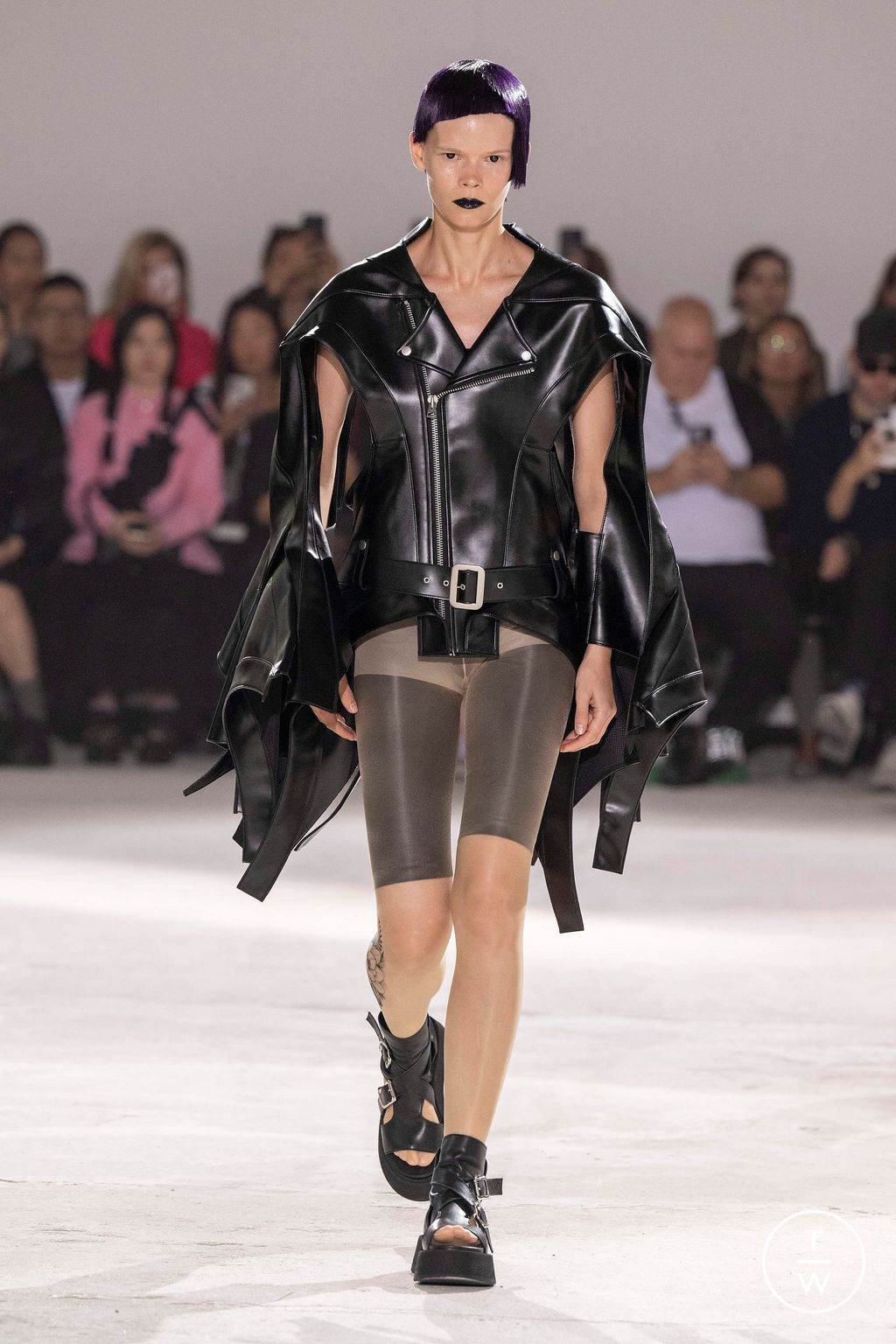 Fashion Week Paris Spring/Summer 2024 look 20 de la collection Junya Watanabe womenswear