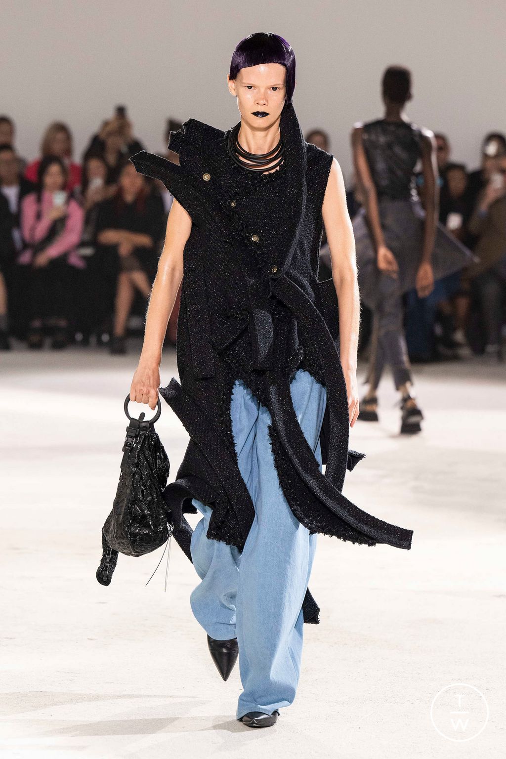 Fashion Week Paris Spring/Summer 2024 look 36 from the Junya Watanabe collection womenswear