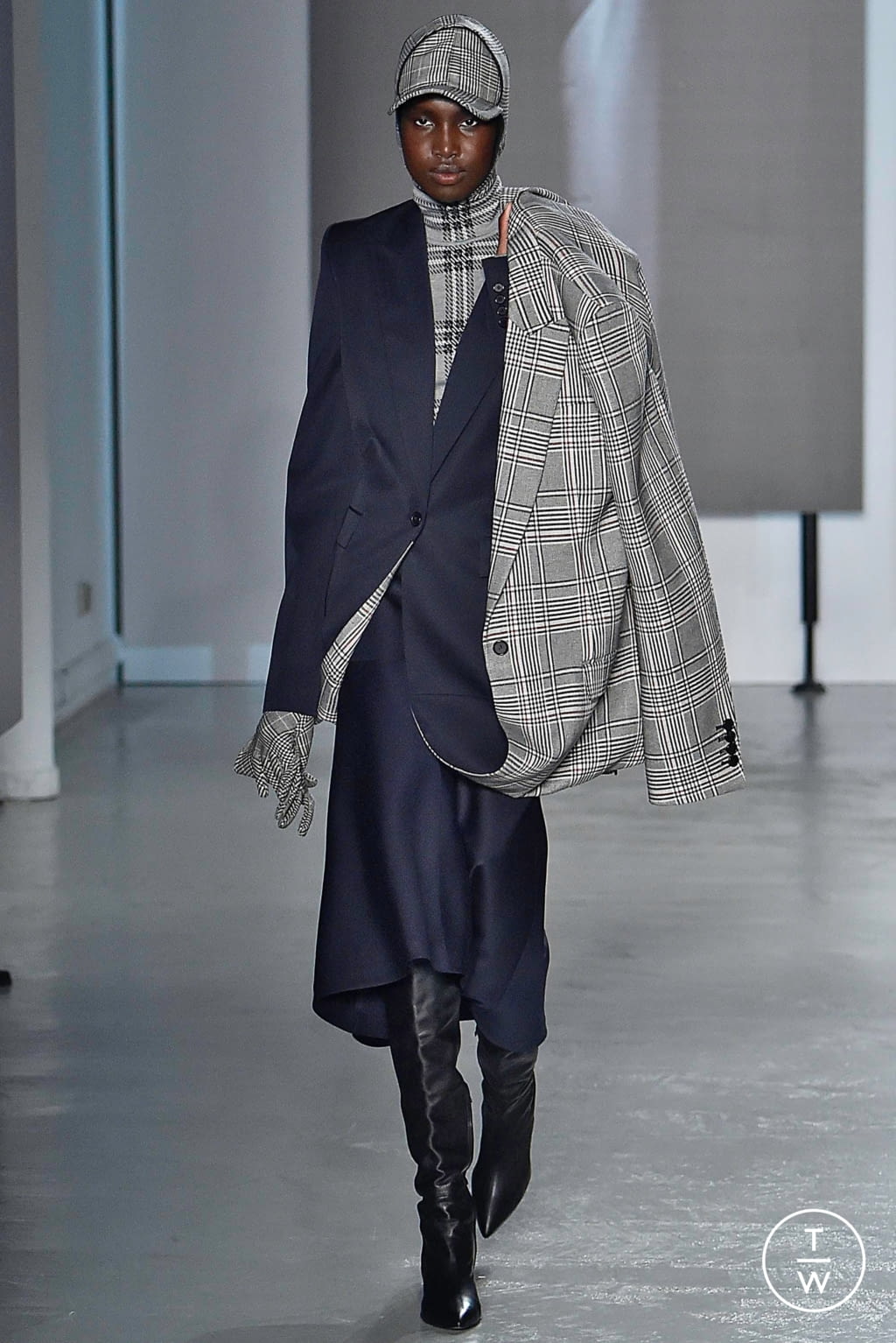 Fashion Week Paris Fall/Winter 2019 look 13 from the Juun.J collection 男装