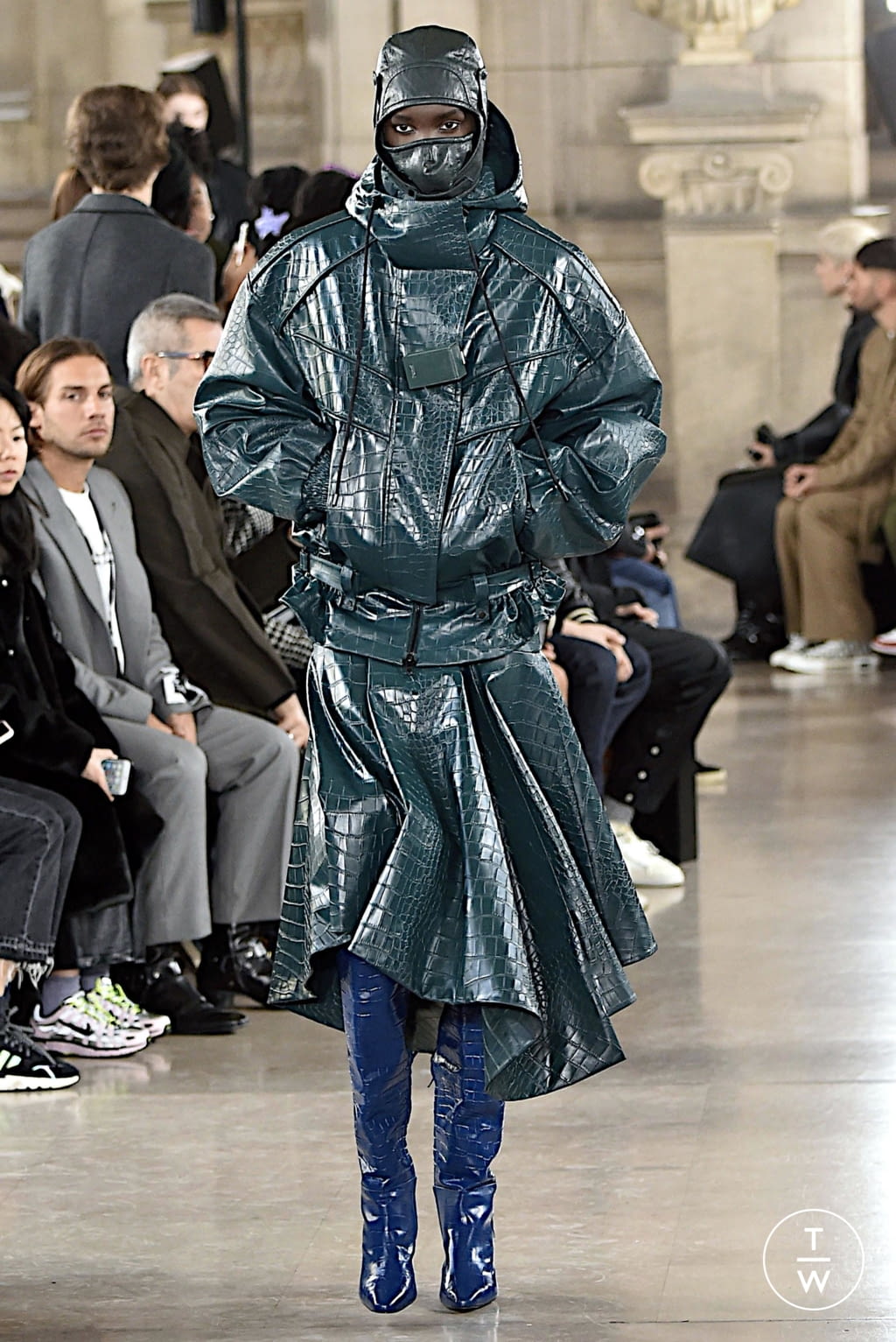 Fashion Week Paris Fall/Winter 2020 look 25 from the Juun.J collection 男装