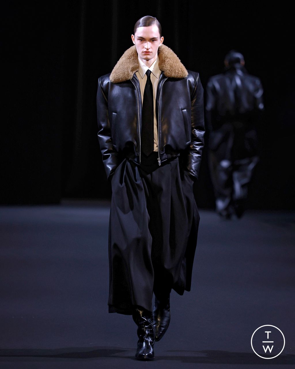 Fashion Week Paris Fall/Winter 2026 look 16 from the Juun.J collection 男装
