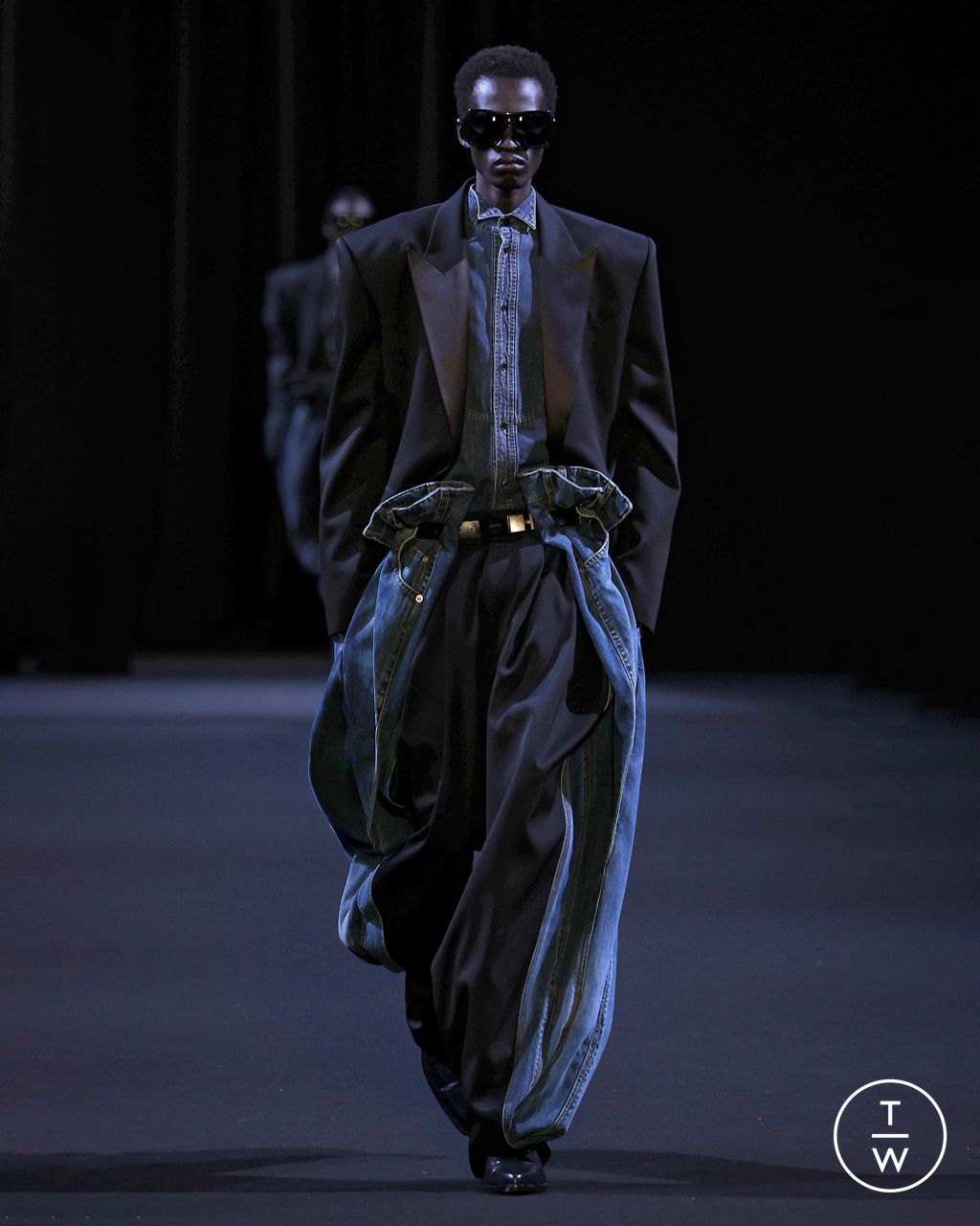 Fashion Week Paris Fall/Winter 2026 look 21 from the Juun.J collection menswear