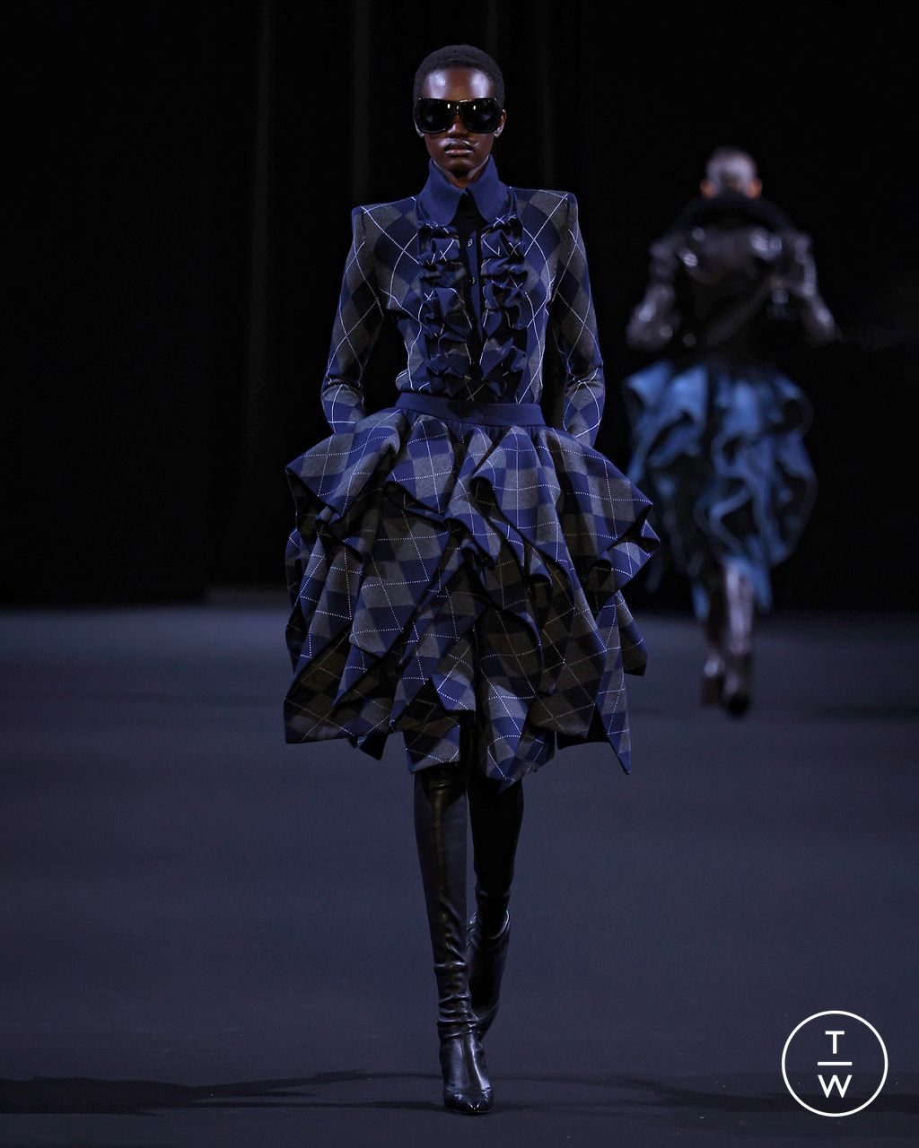 Fashion Week Paris Fall/Winter 2026 look 25 from the Juun.J collection 男装