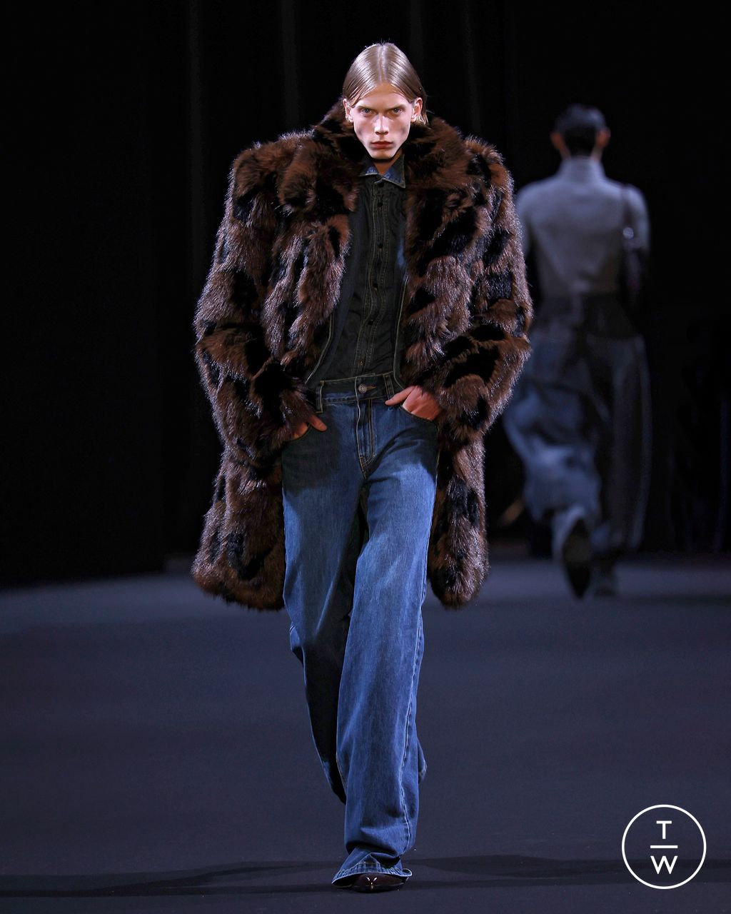 Fashion Week Paris Fall/Winter 2026 look 28 from the Juun.J collection 男装
