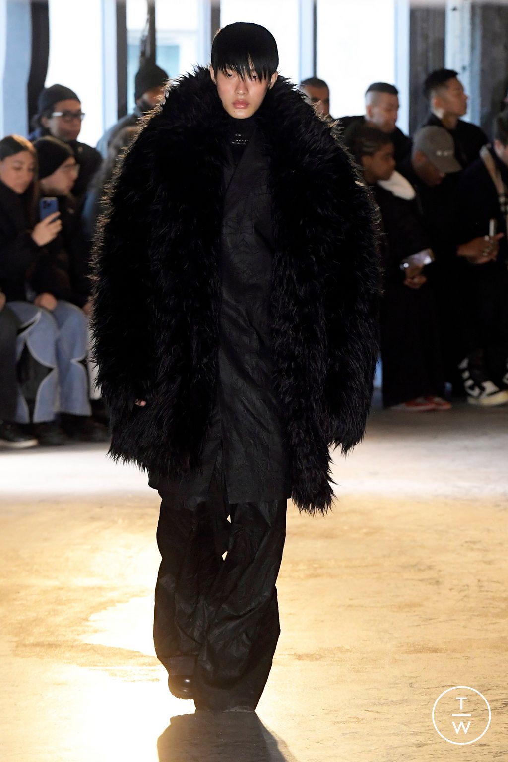 Fashion Week Paris Fall/Winter 2024 look 8 from the Juun.J collection 男装