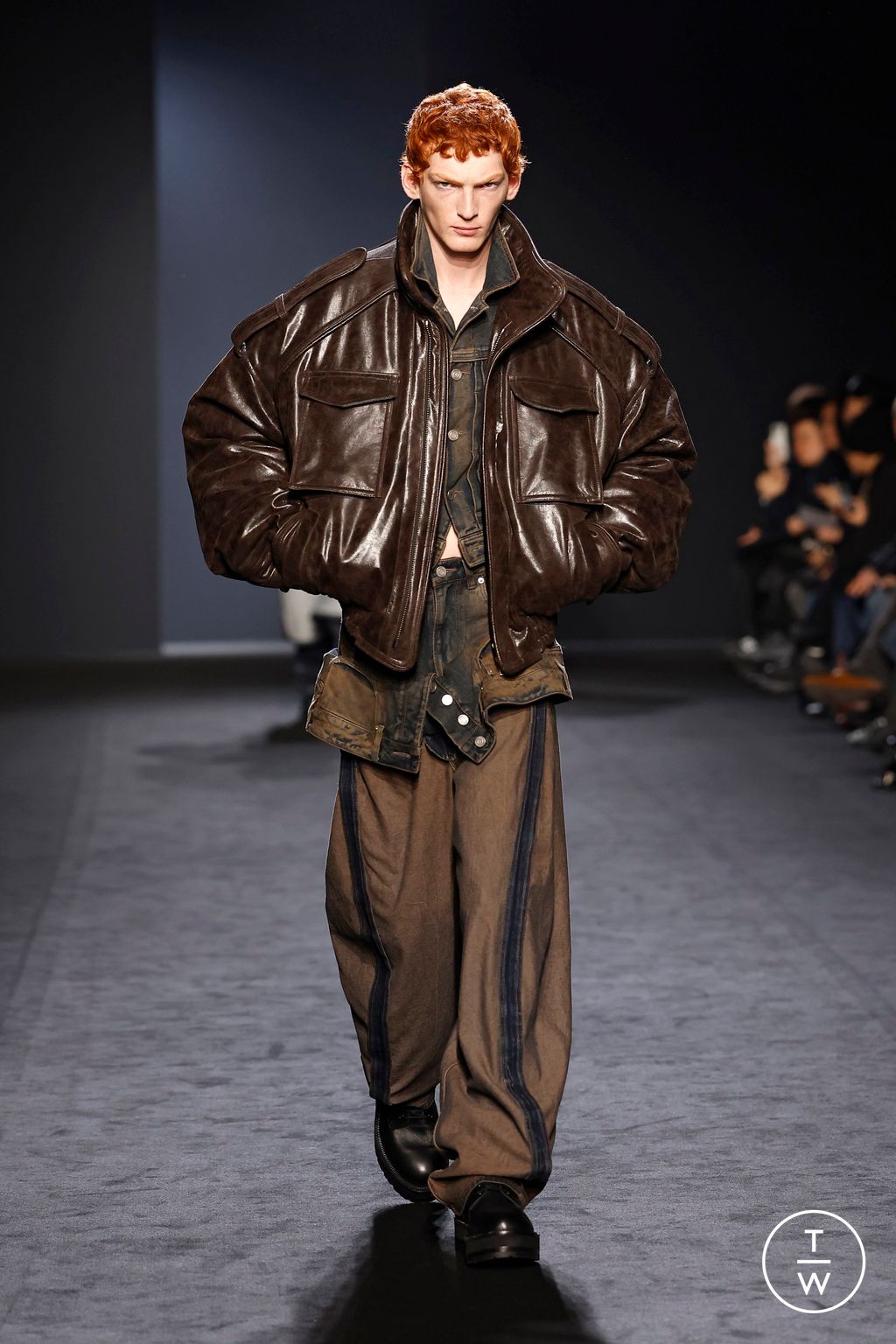 Fashion Week Paris Fall/Winter 2025 look 21 from the Juun.J collection menswear