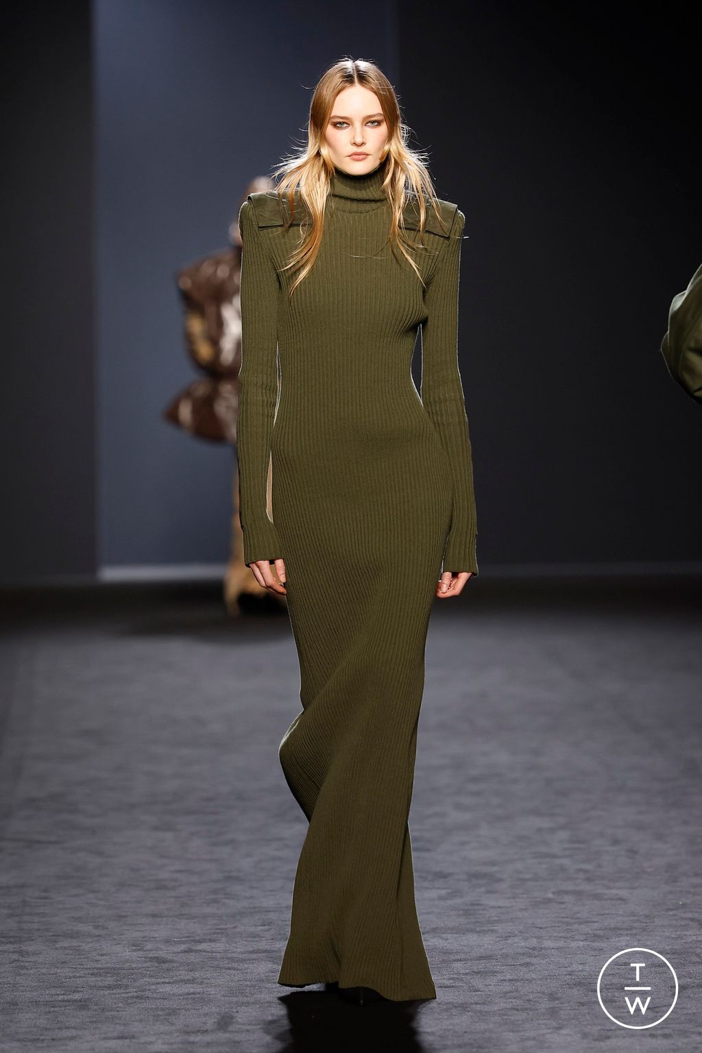 Fashion Week Paris Fall/Winter 2025 look 28 from the Juun.J collection 男装