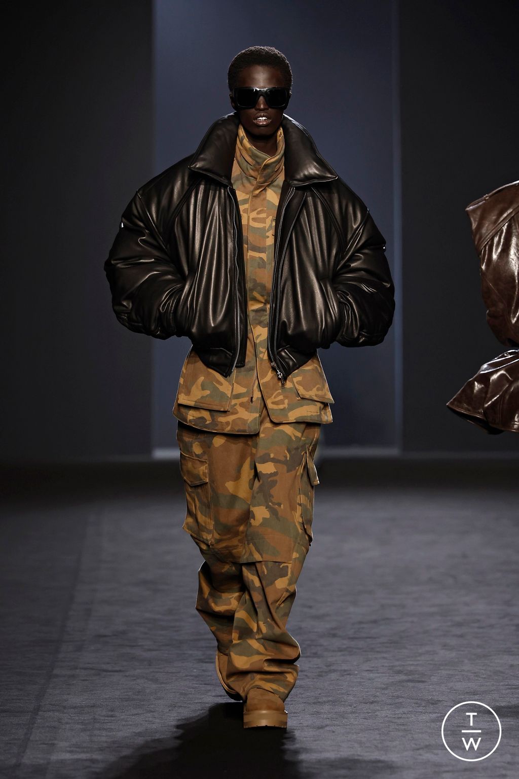 Fashion Week Paris Fall/Winter 2025 look 31 from the Juun.J collection menswear