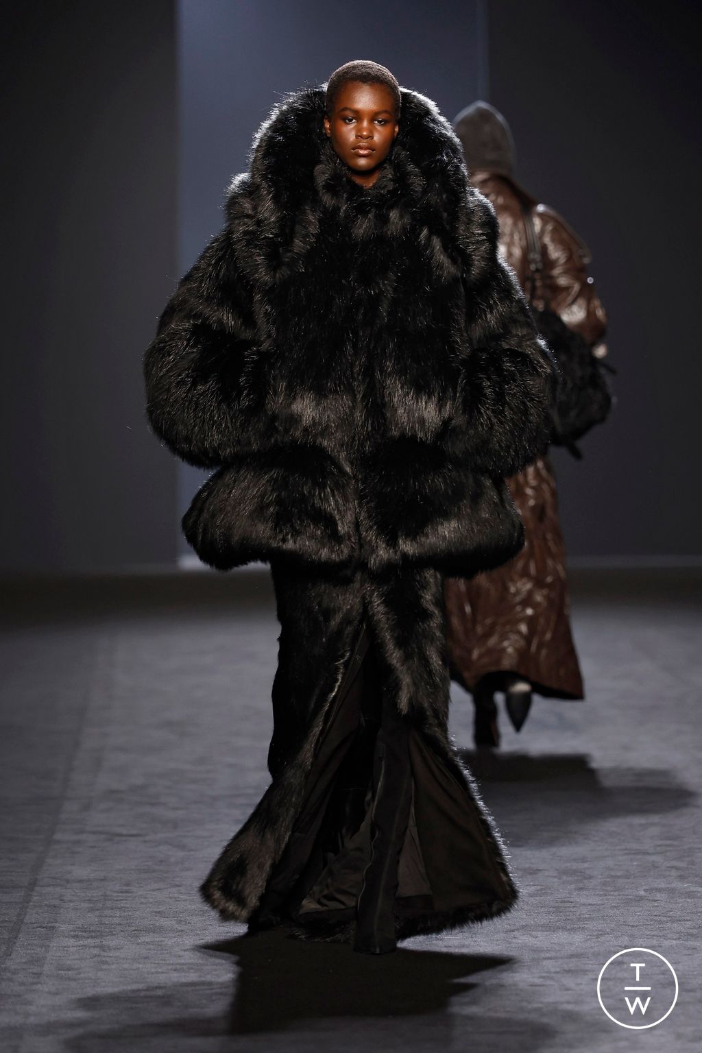 Fashion Week Paris Fall/Winter 2025 look 38 from the Juun.J collection menswear