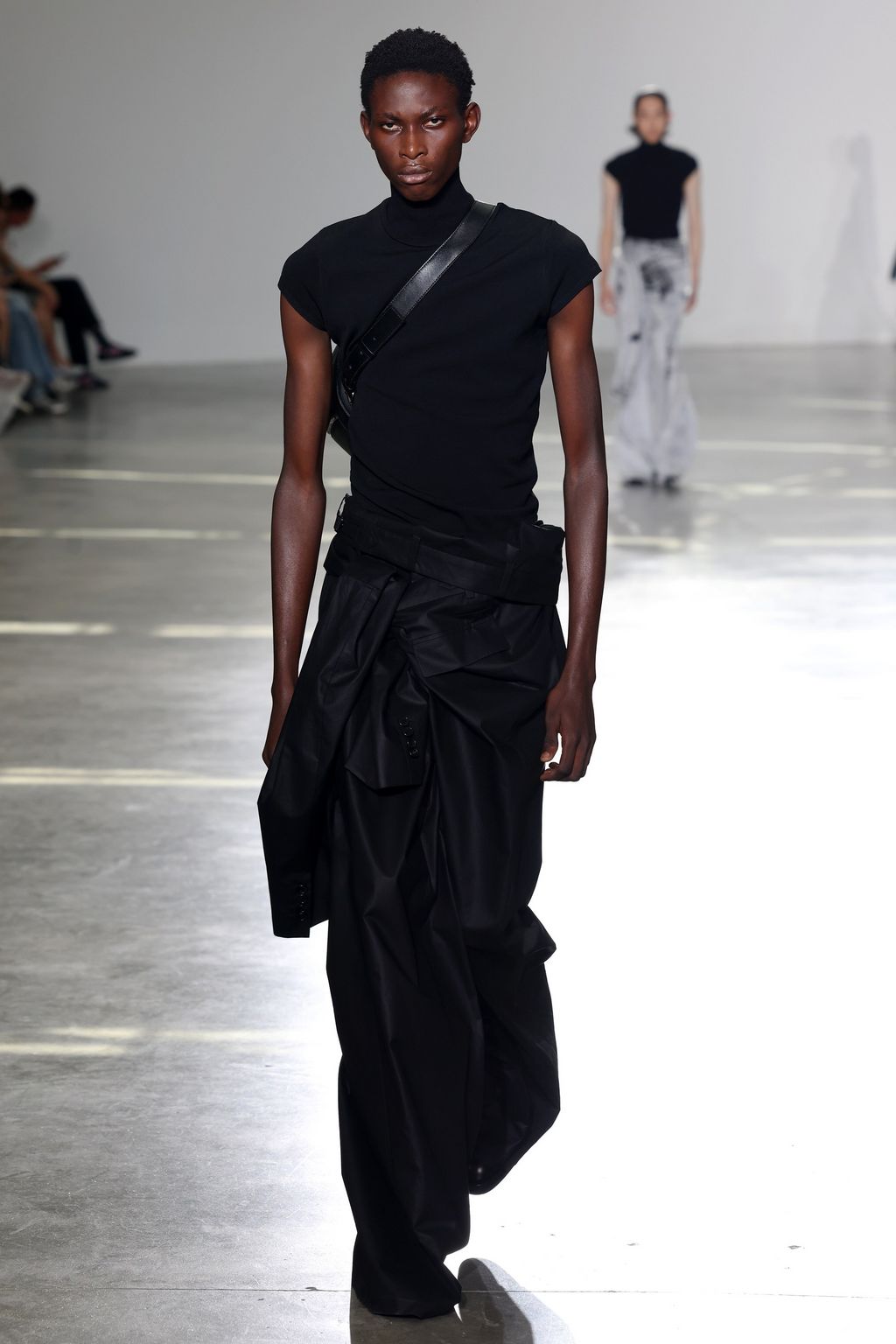 Fashion Week Paris Spring/Summer 2024 look 12 from the Juun.J collection 男装
