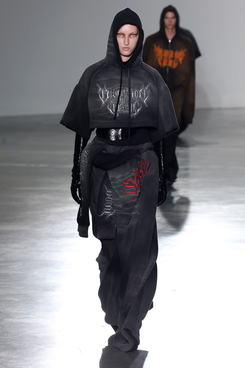 Fashion Week Paris Spring/Summer 2024 look 33 from the Juun.J collection 男装
