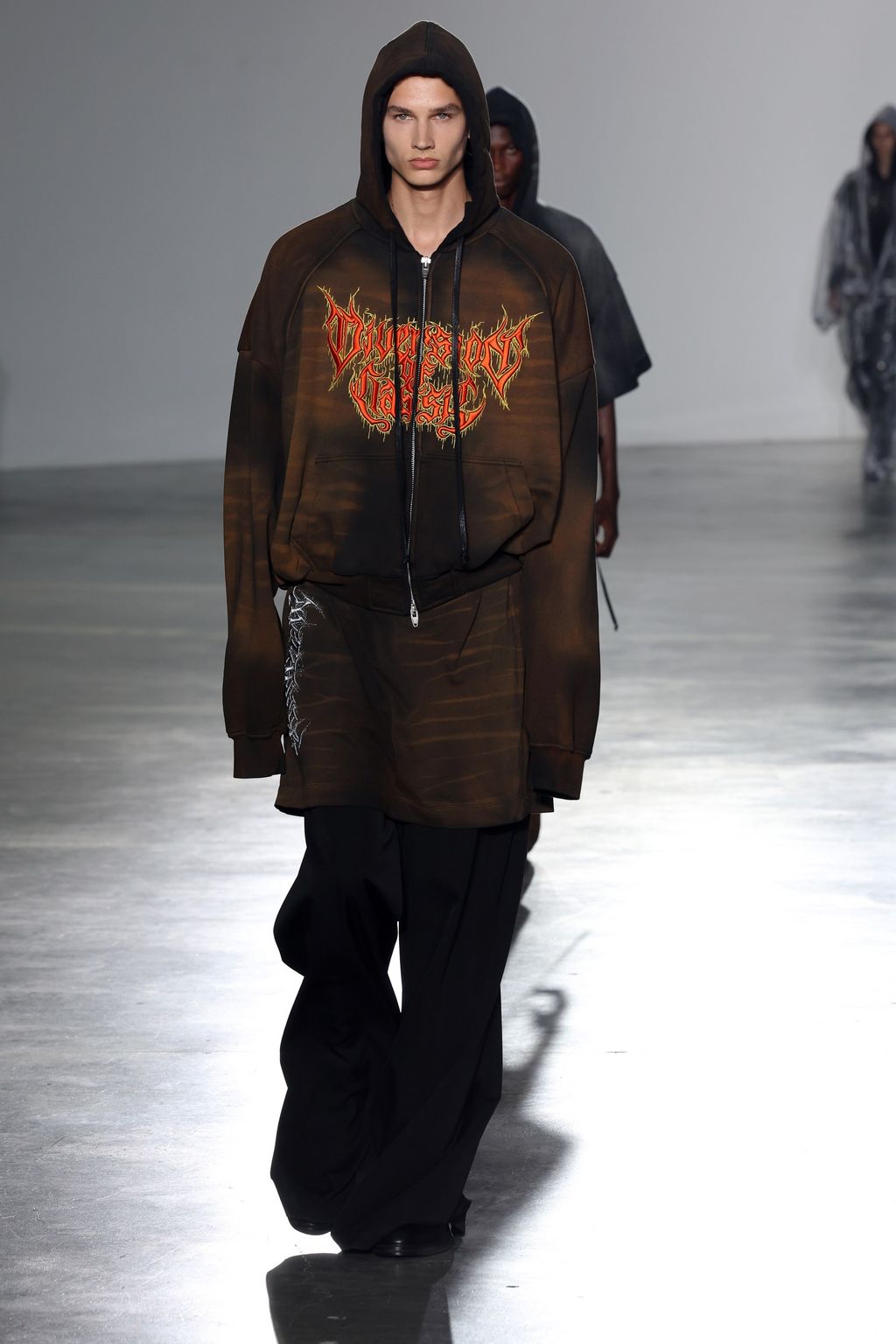 Fashion Week Paris Spring/Summer 2024 look 34 from the Juun.J collection 男装
