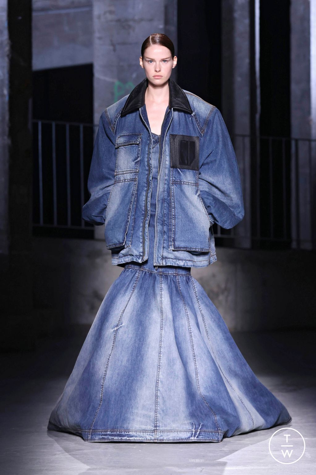 Fashion Week Paris Spring-Summer 2025 look 2 de la collection Juun.J menswear