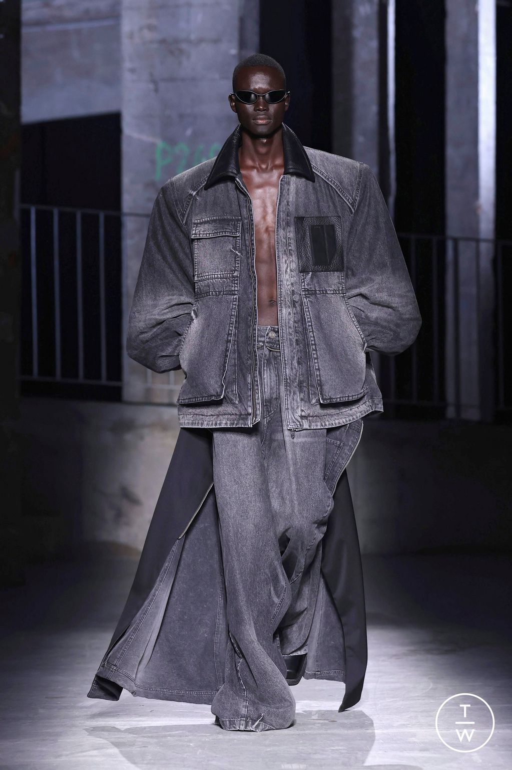 Fashion Week Paris Spring-Summer 2025 look 5 from the Juun.J collection menswear