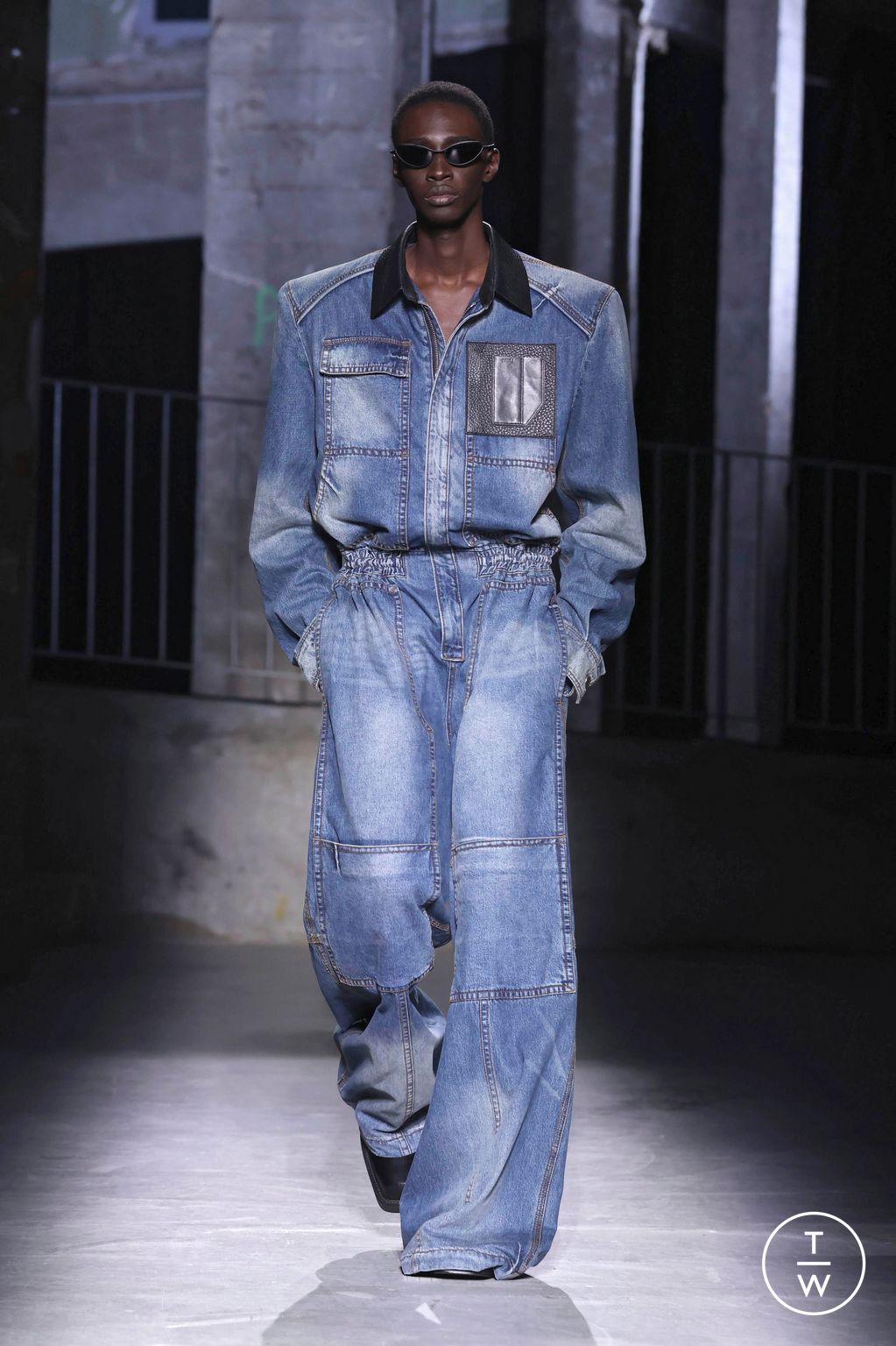 Fashion Week Paris Spring/Summer 2025 look 15 from the Juun.J collection menswear