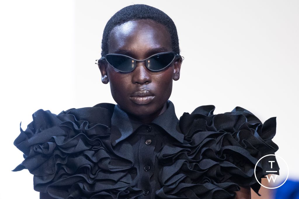 Fashion Week Paris Spring/Summer 2026 look 27 from the Juun.J collection menswear accessories