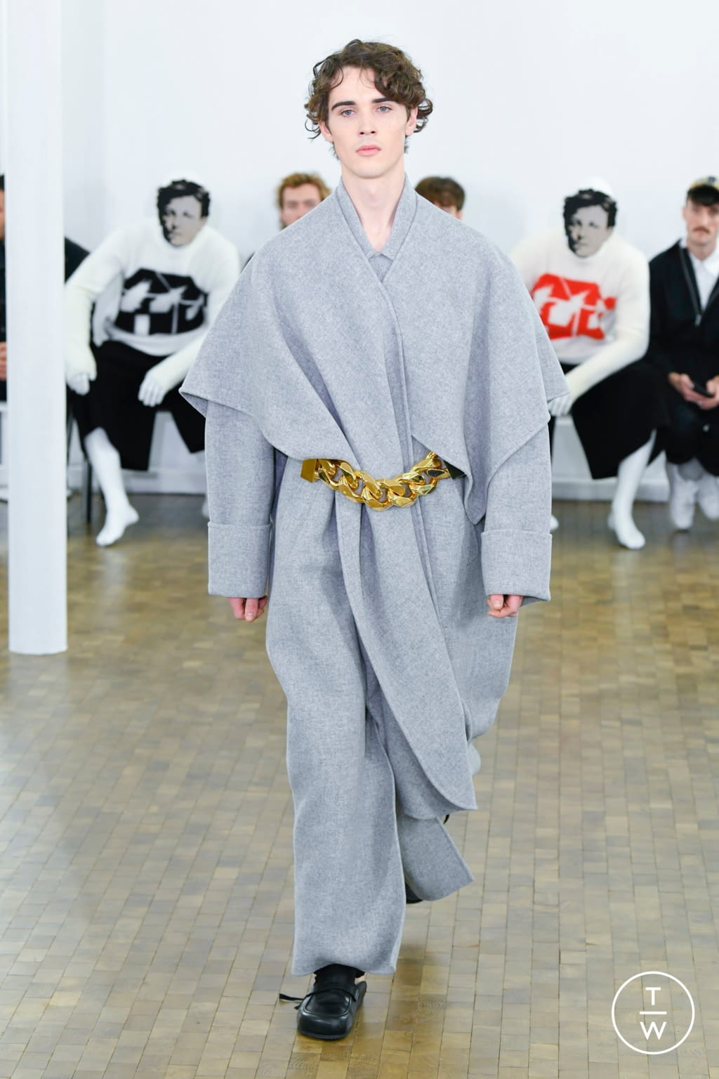 Fashion Week Paris Fall/Winter 2020 look 7 from the JW Anderson collection 男装