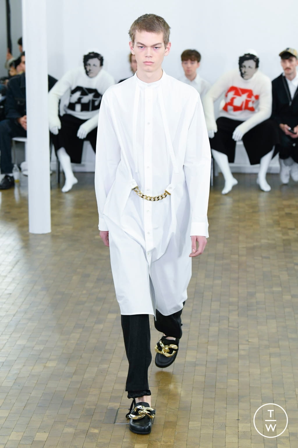 Fashion Week Paris Fall/Winter 2020 look 9 from the JW Anderson collection menswear