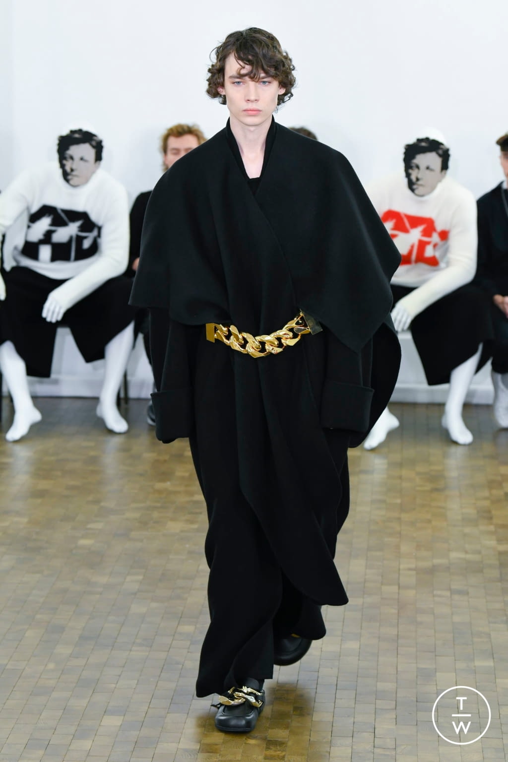 Fashion Week Paris Fall/Winter 2020 look 10 from the JW Anderson collection 男装