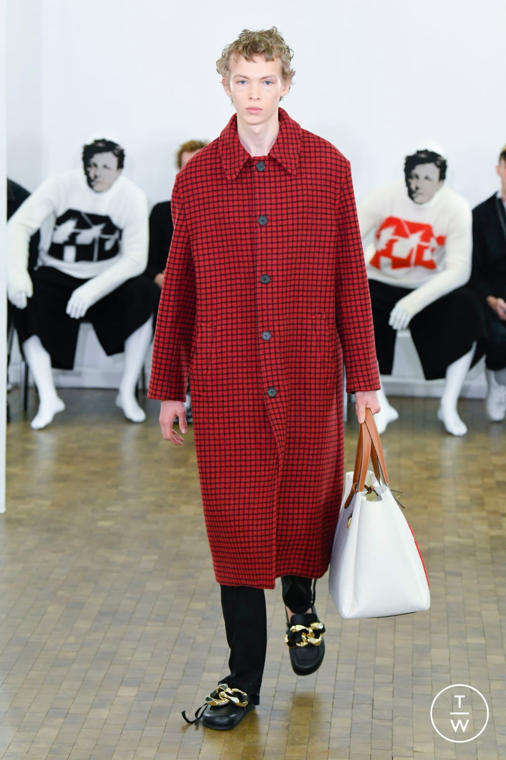 Fashion Week Paris Fall/Winter 2020 look 27 from the JW Anderson collection 男装