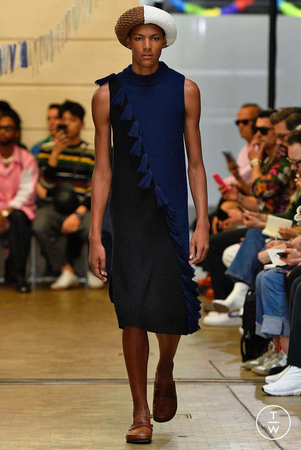 Fashion Week Paris Spring/Summer 2020 look 6 de la collection JW Anderson menswear