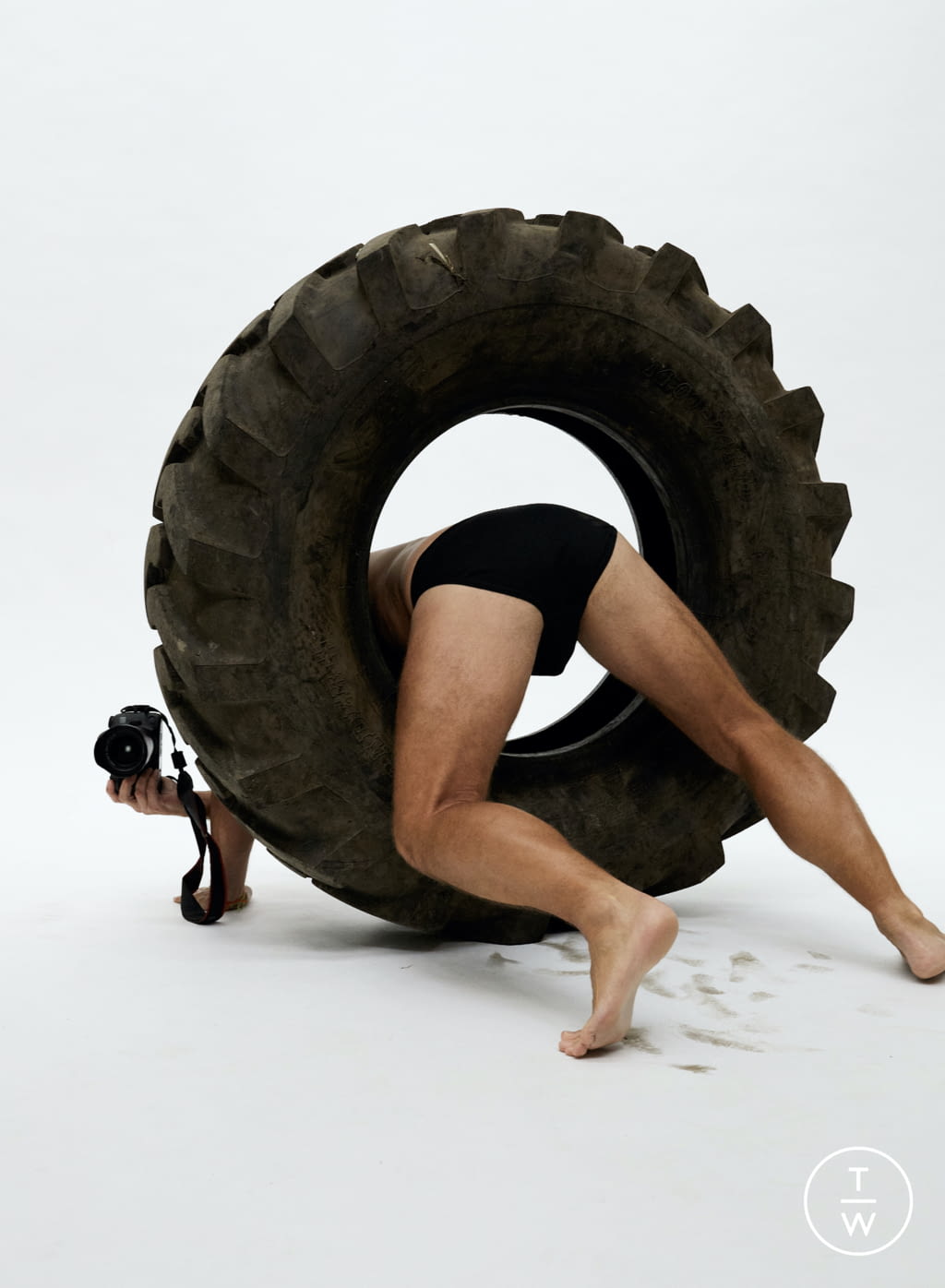 Fashion Week London Spring/Summer 2022 look 17 from the JW Anderson collection womenswear