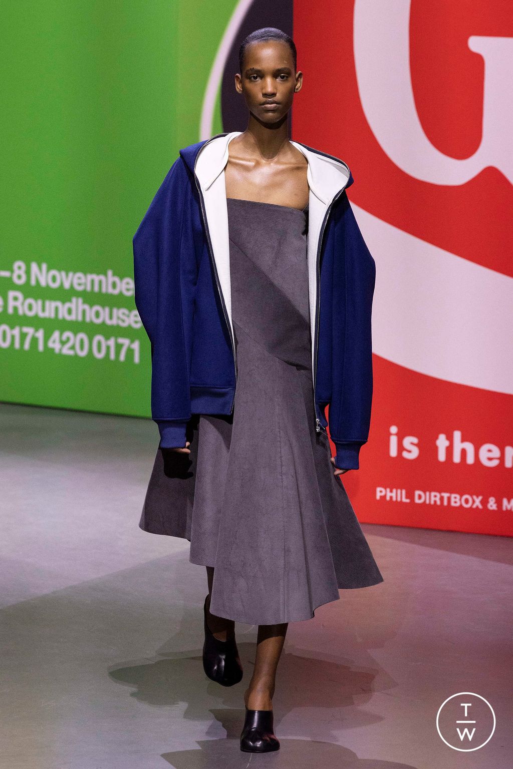 Fashion Week London Fall/Winter 2023 look 14 from the JW Anderson collection womenswear