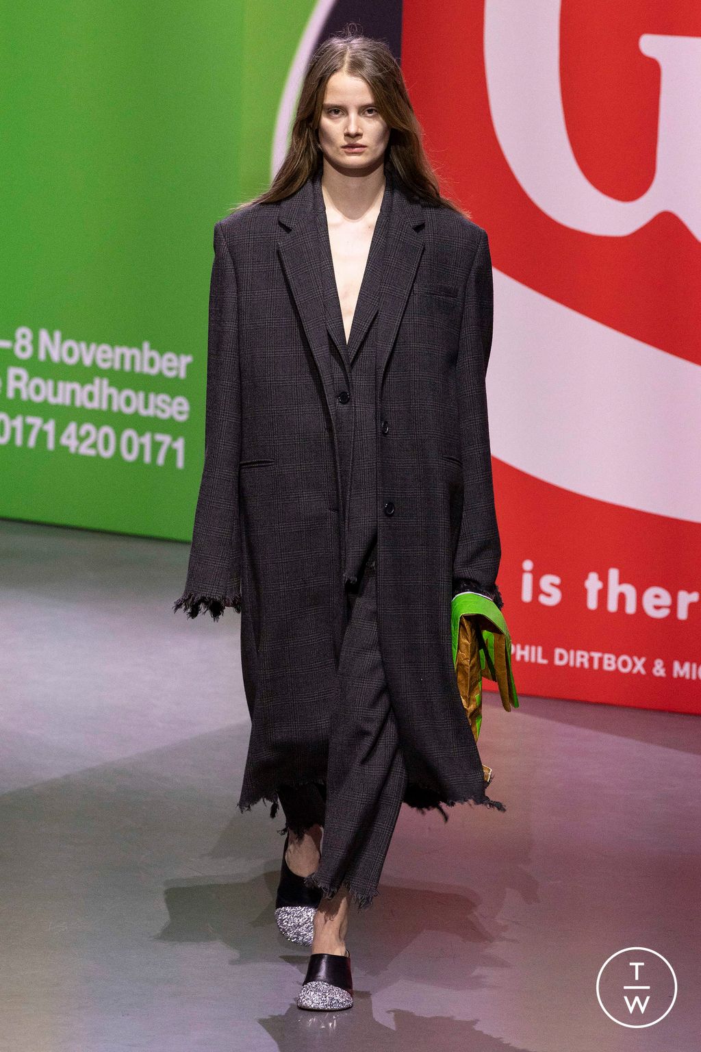Fashion Week London Fall/Winter 2023 look 23 from the JW Anderson collection womenswear