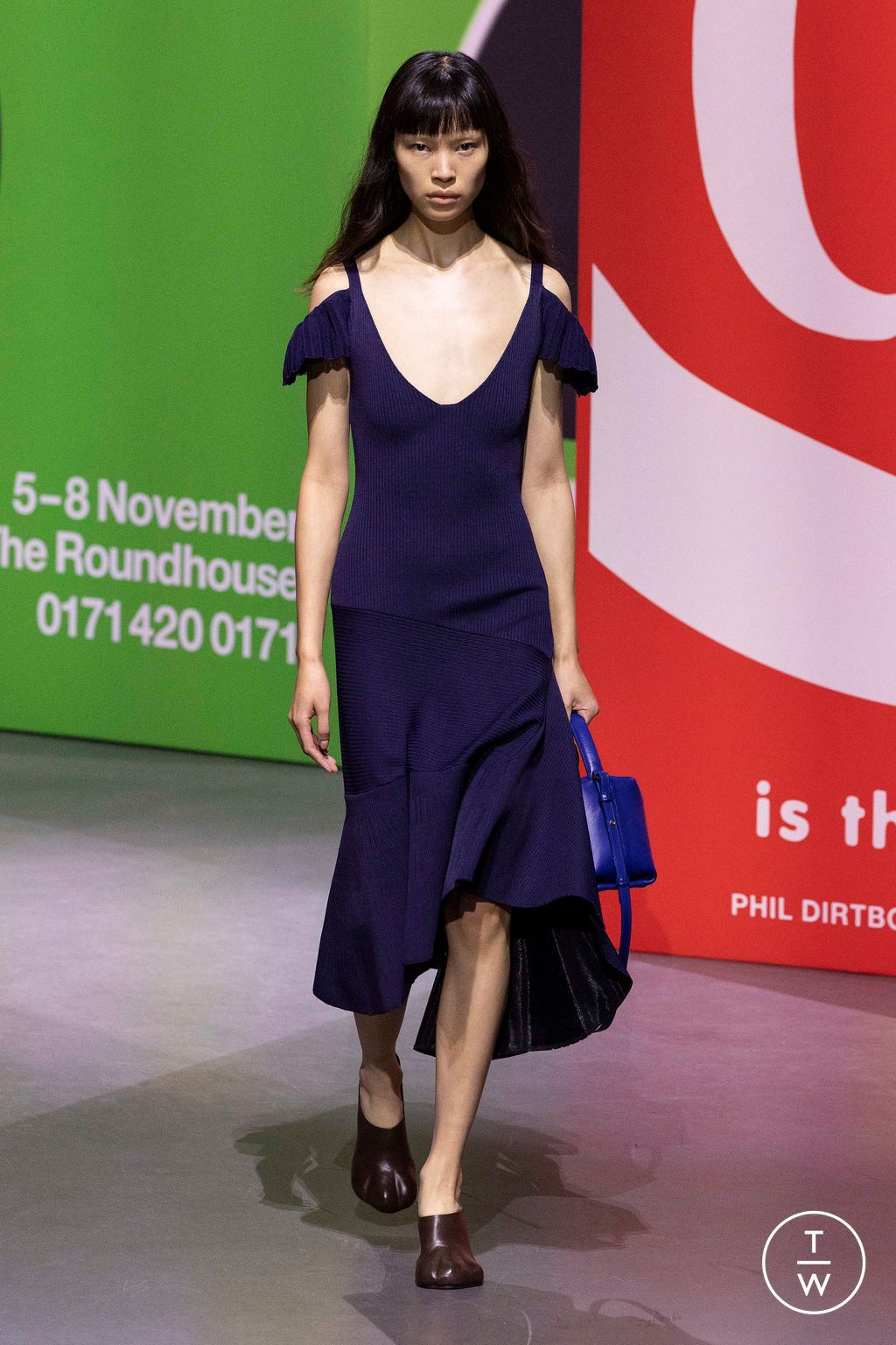 Fashion Week London Fall/Winter 2023 look 31 de la collection JW Anderson womenswear