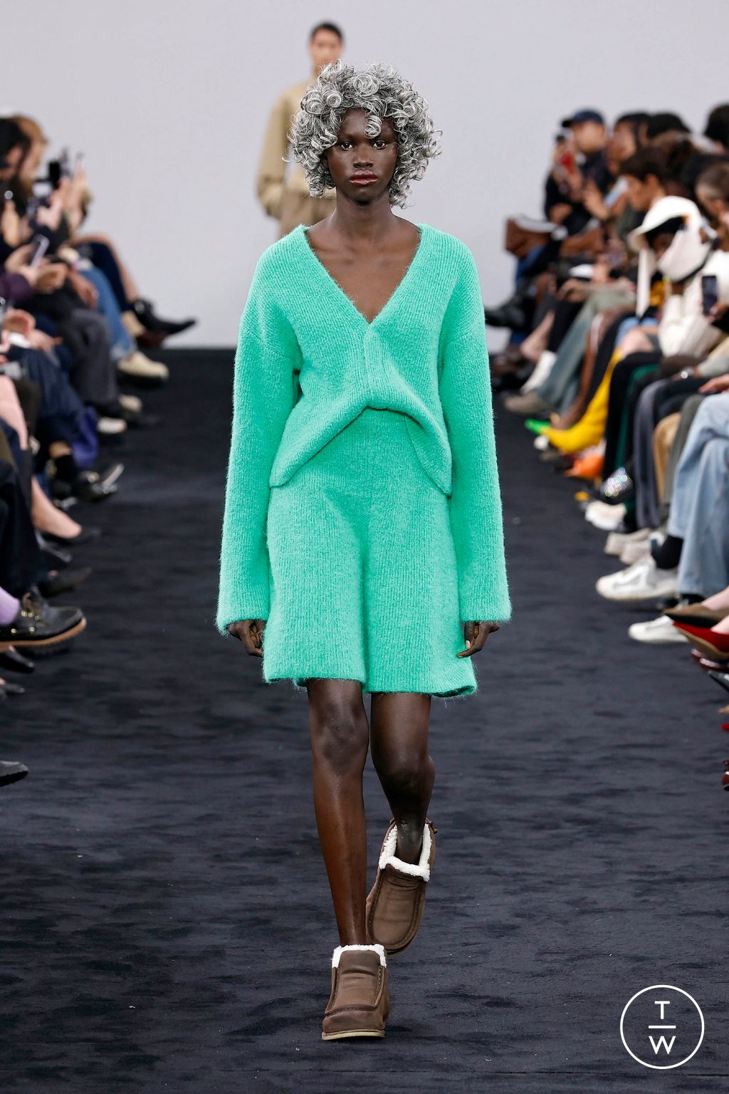 Fashion Week London Fall/Winter 2024 look 20 from the JW Anderson collection womenswear