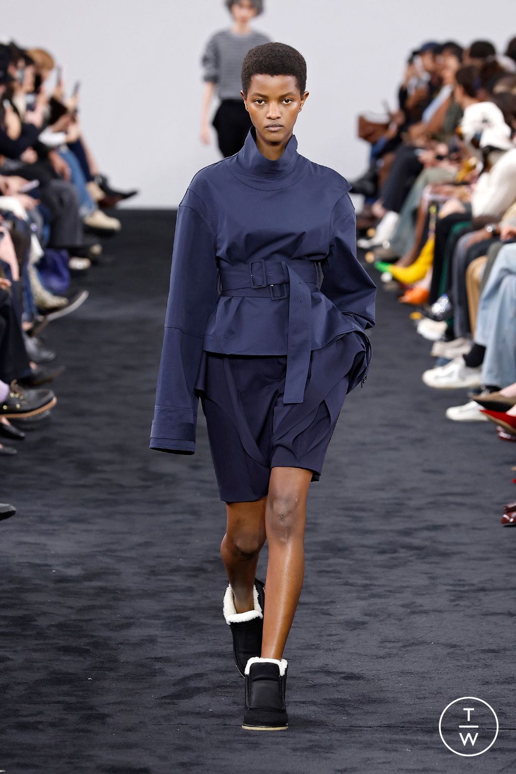 Fashion Week London Fall/Winter 2024 look 28 de la collection JW Anderson womenswear