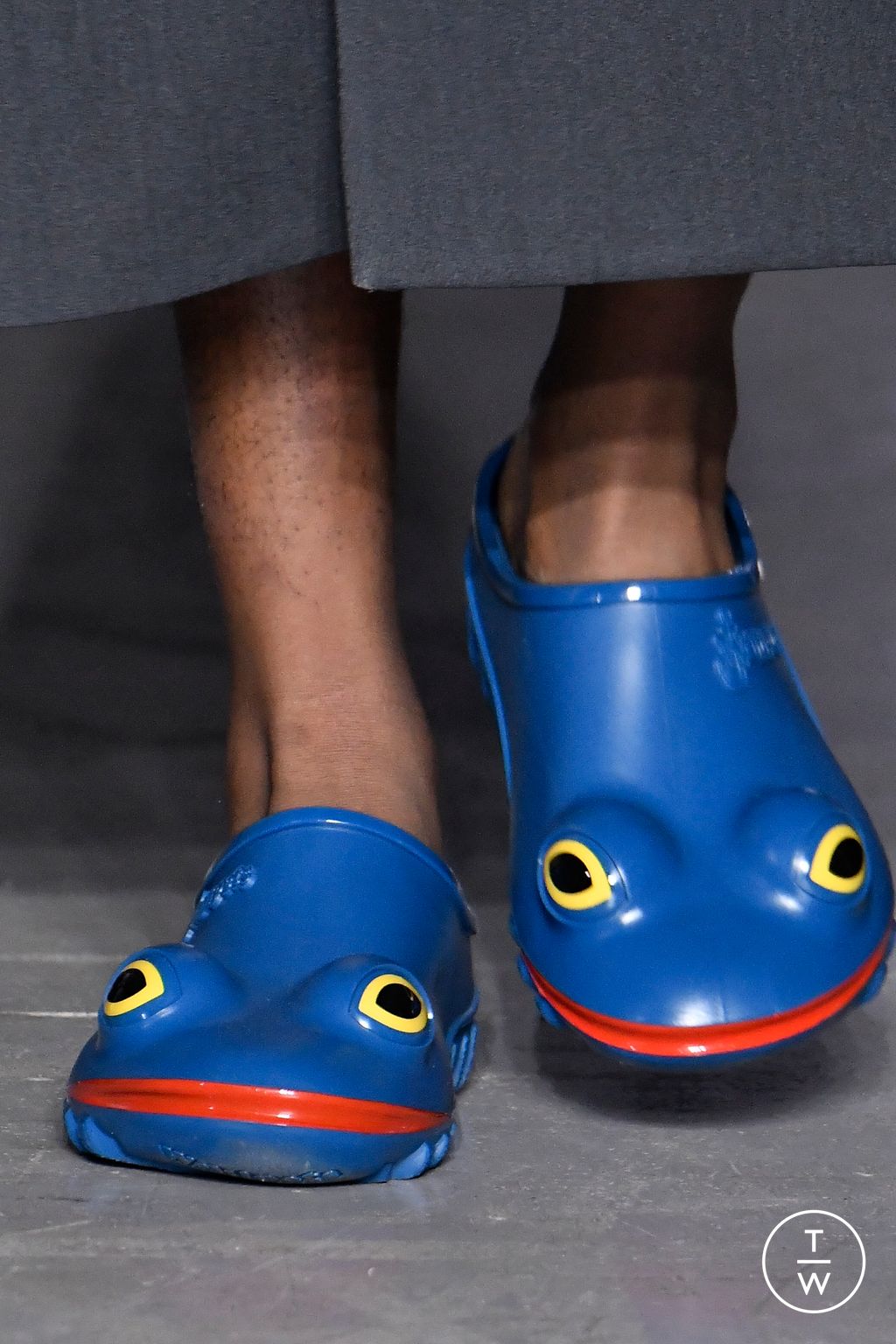 Fashion Week Milan Fall/Winter 2023 look 3 from the JW Anderson collection menswear accessories