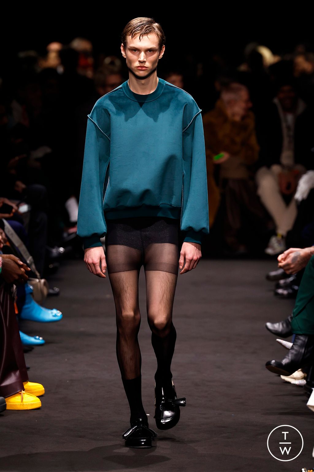 Fashion Week Milan Fall/Winter 2024 look 2 de la collection JW Anderson menswear