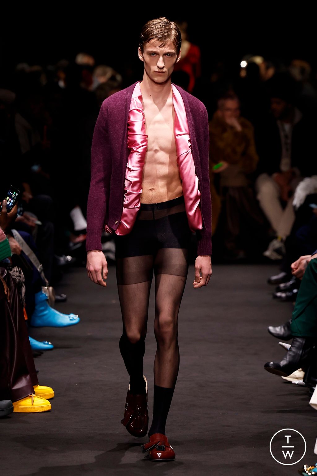 Fashion Week Milan Fall/Winter 2024 look 9 de la collection JW Anderson menswear