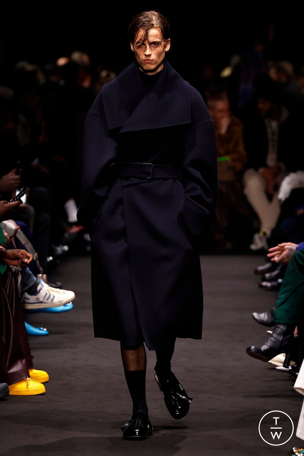 Fashion Week Milan Fall/Winter 2024 look 12 from the JW Anderson collection 男装