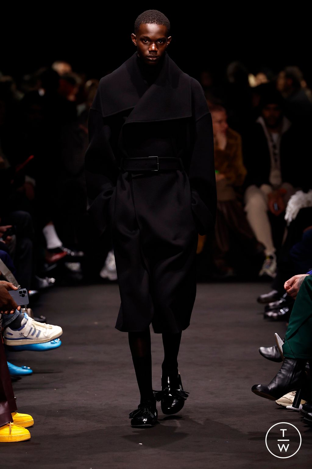 Fashion Week Milan Fall/Winter 2024 look 21 from the JW Anderson collection 男装