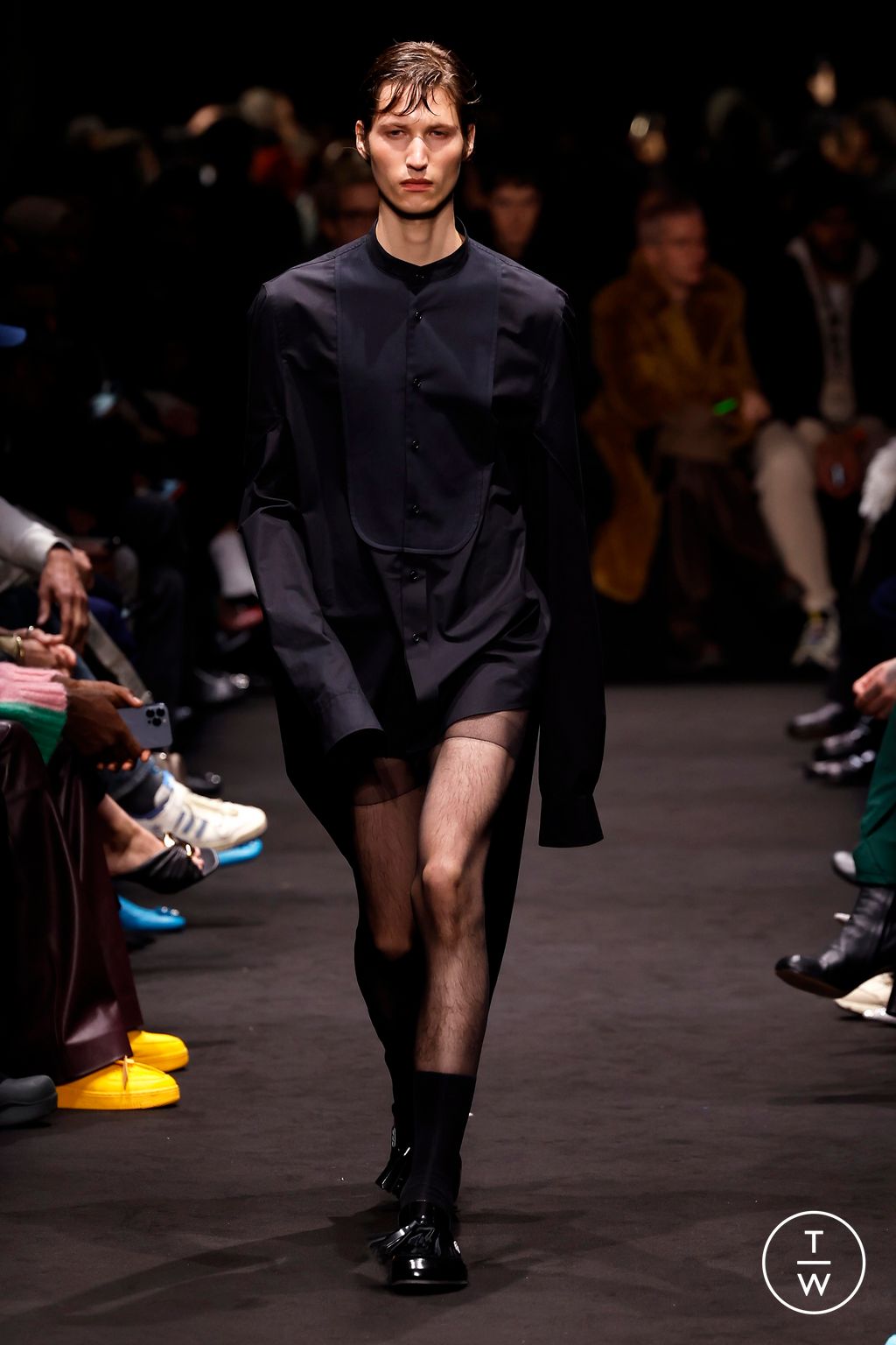 Fashion Week Milan Fall/Winter 2024 look 30 de la collection JW Anderson menswear