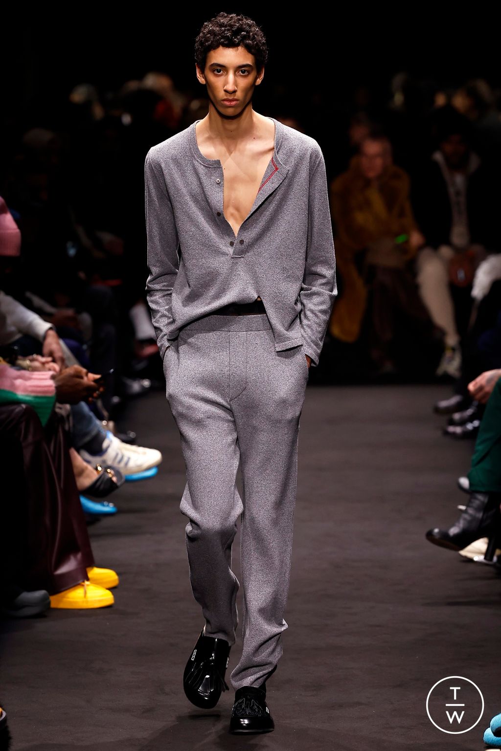 Fashion Week Milan Fall/Winter 2024 look 31 de la collection JW Anderson menswear