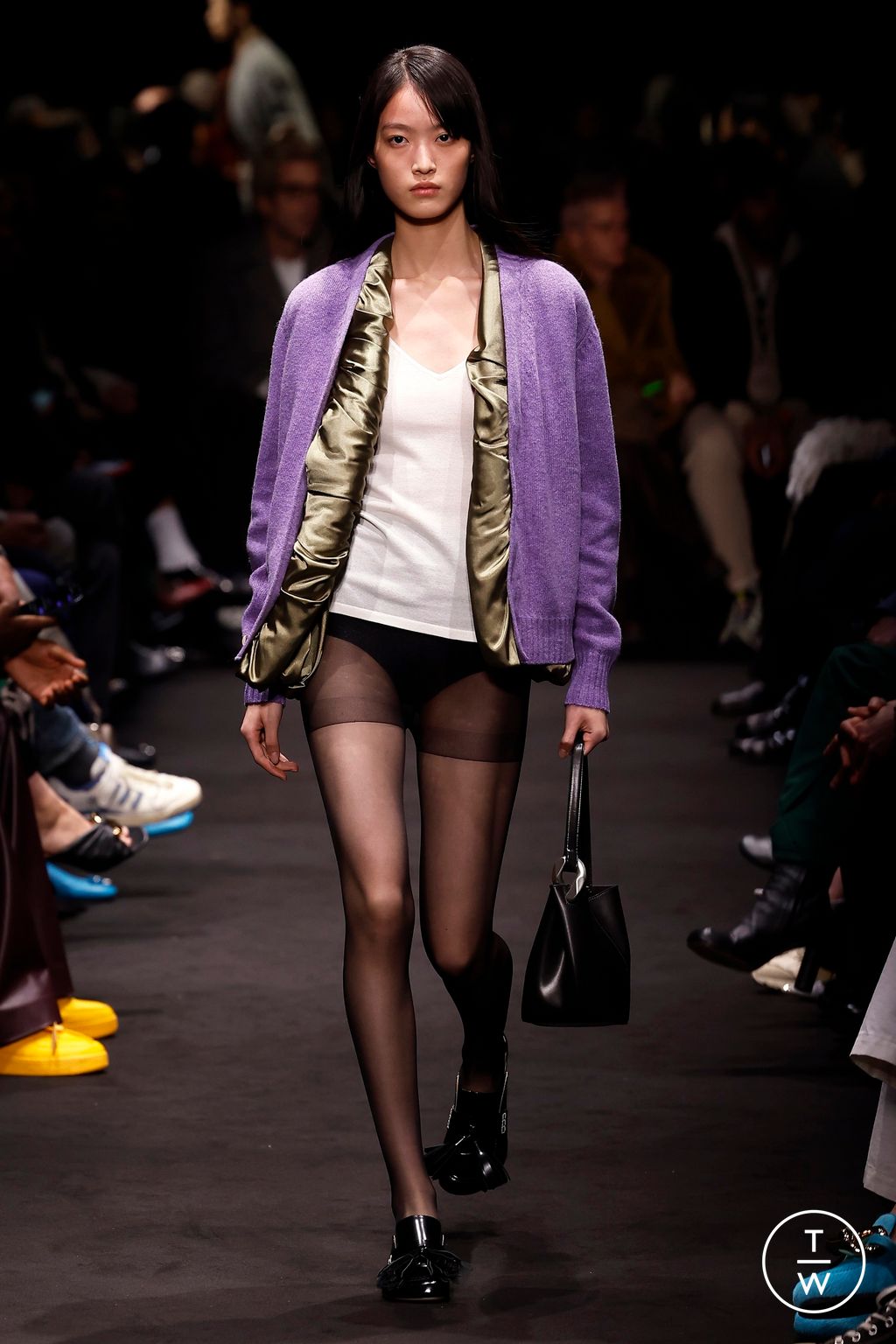 Fashion Week Milan Fall/Winter 2024 look 33 de la collection JW Anderson menswear