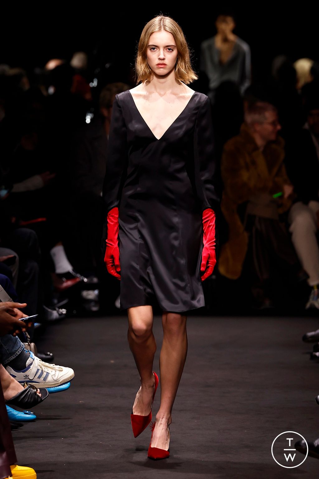 Fashion Week Milan Fall/Winter 2024 look 34 from the JW Anderson collection 男装