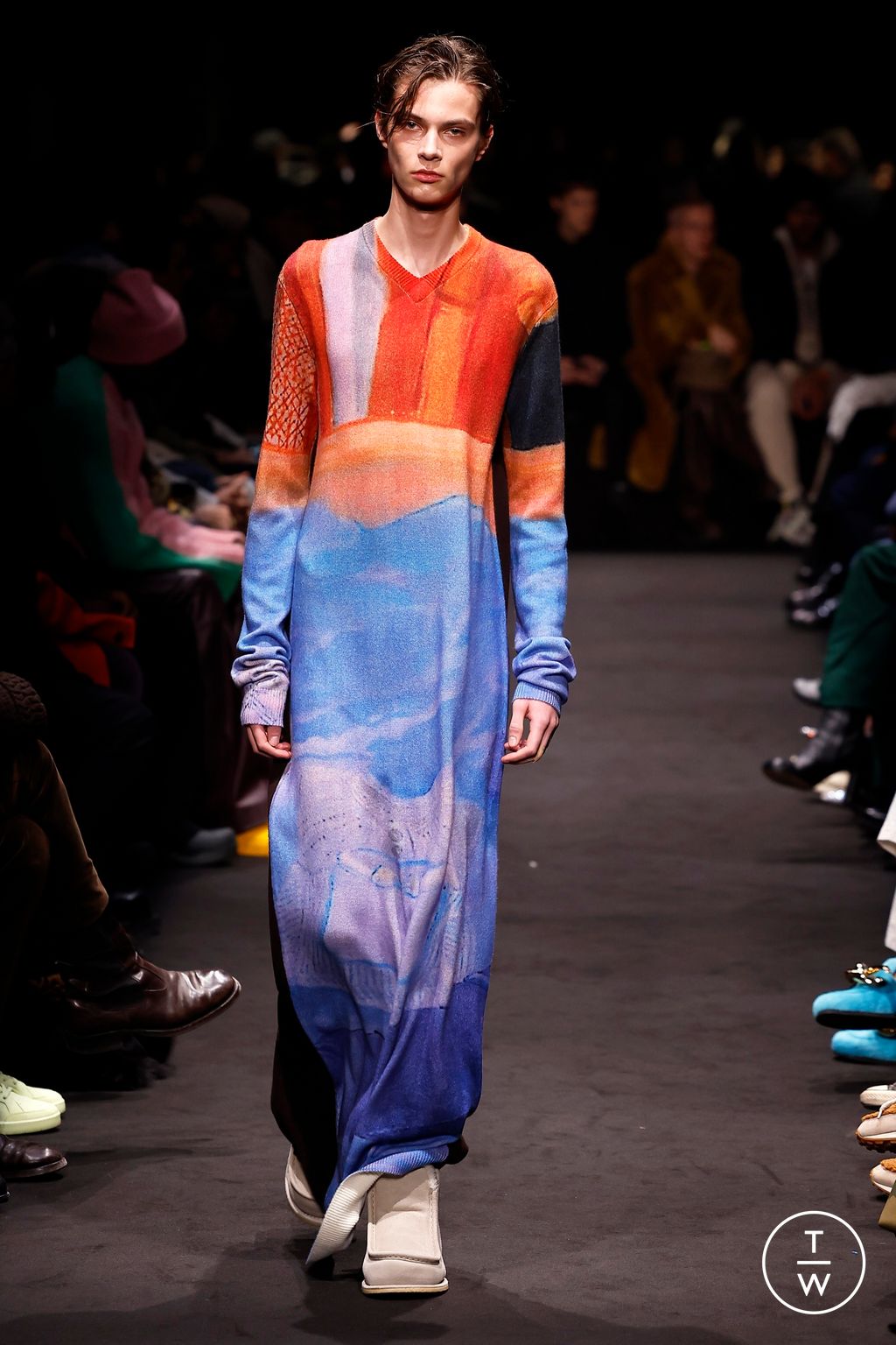 Fashion Week Milan Fall/Winter 2024 look 42 from the JW Anderson collection 男装