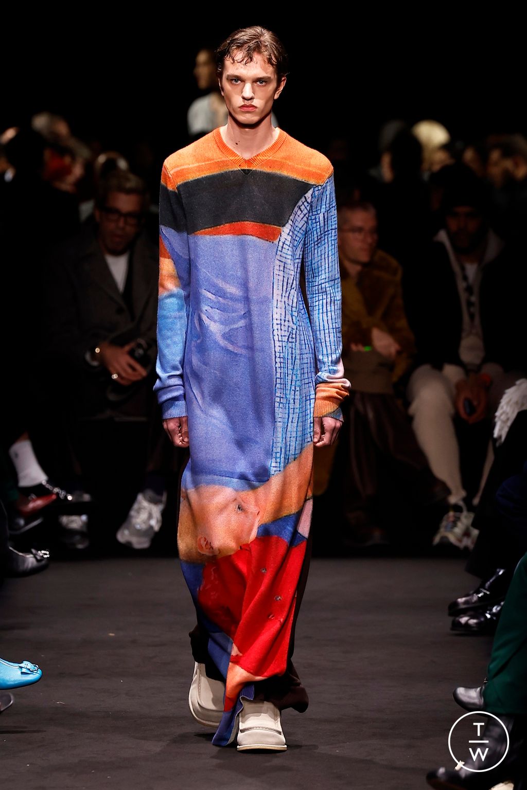 Fashion Week Milan Fall/Winter 2024 look 43 from the JW Anderson collection 男装