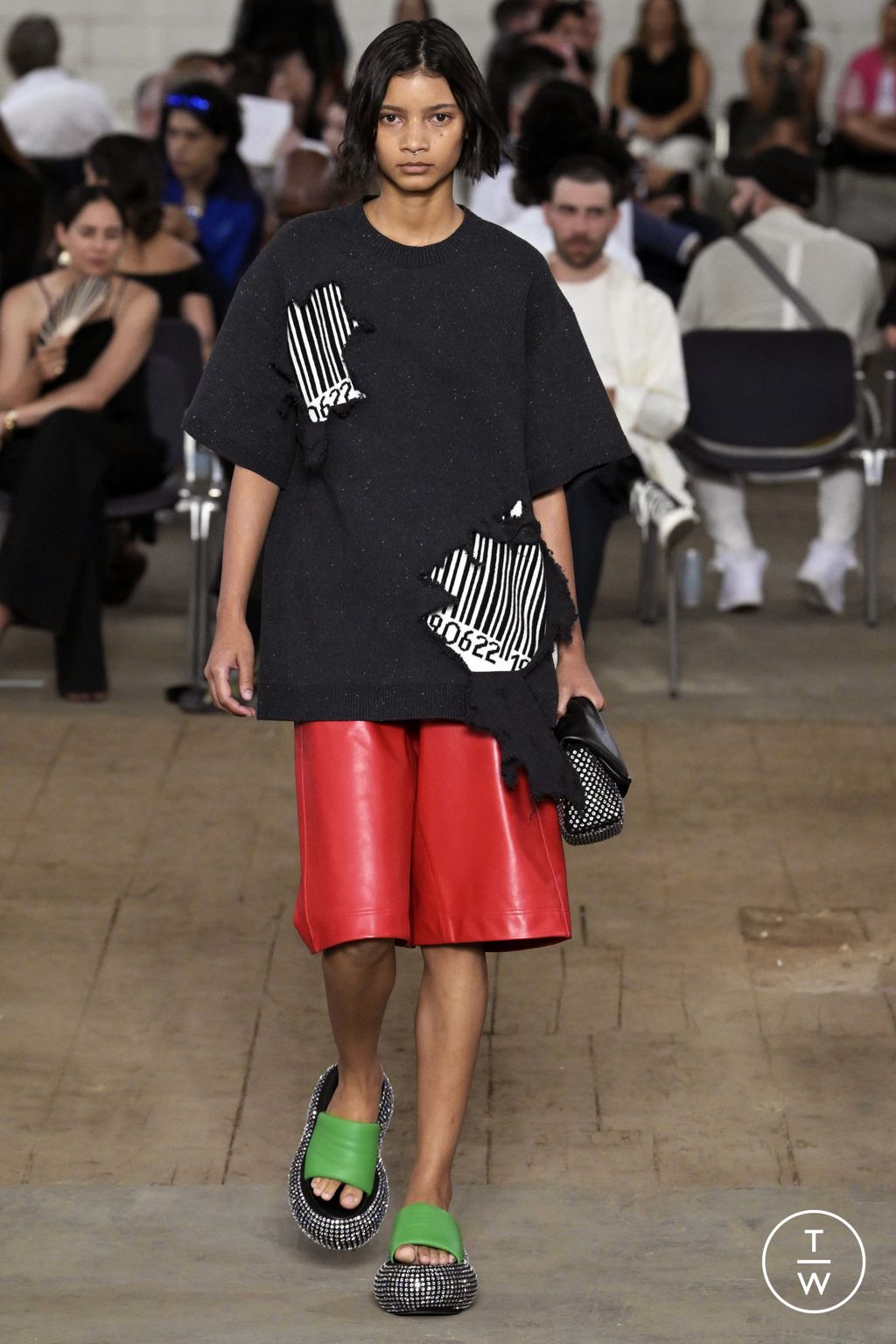 Fashion Week Milan Spring/Summer 2023 look 15 de la collection JW Anderson menswear