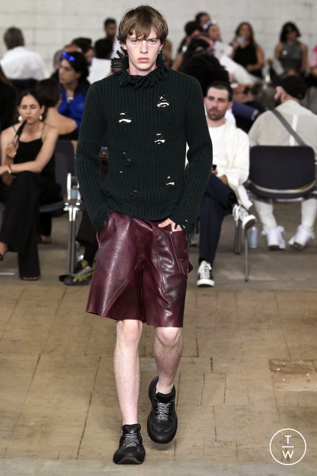 Fashion Week Milan Spring/Summer 2023 look 34 from the JW Anderson collection menswear